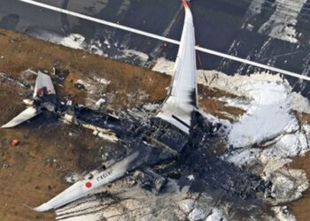 Passenger plane crashes in Canada; Casualties