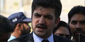 Sher Afzal Marwat Accuses Aleema Khan of Causing Chaos and Weakness in PTI