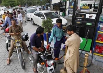 Petroleum dealers strike, business continues at most pumps in Lahore