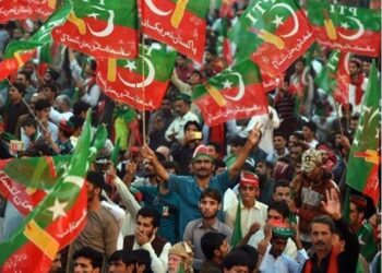 Tehreek-e-Insaf will demonstrate public power in Lahore today, caravans continue to arrive