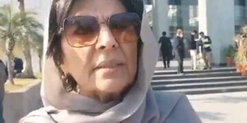 No one has the right to unconstitutionally put Imran Khan in military prison, Aleema Khan