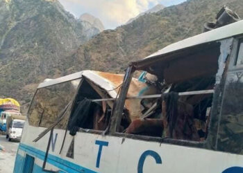 Upper Kohistan, bus hit by landslide, 3 passengers killed