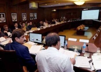 Sindh, despite the ban, use of plastic bottles continues in government offices