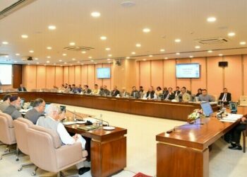 The Federal Cabinet is likely to approve the constitutional package before the National Assembly, Senate session today