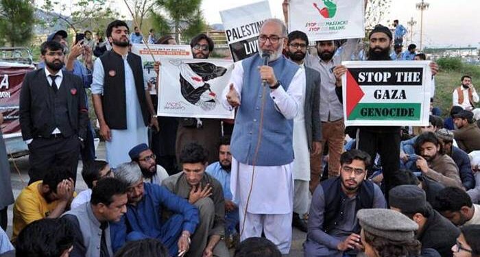 All the participants of the Gaza March, including Jamaat-e-Islami leader Mushtaq Ahmed, were arrested