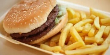 United Kingdom; Announcing a ban on junk food advertising next year