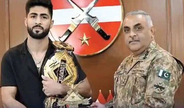 Corps Commander Quetta met Karate Champion Shahzaib Rind