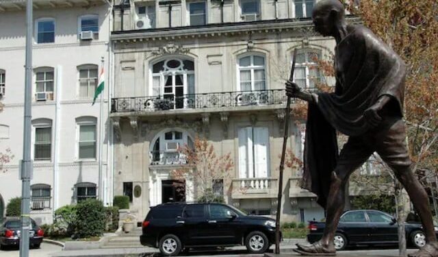 The mysterious death of an officer in the Indian Embassy in America