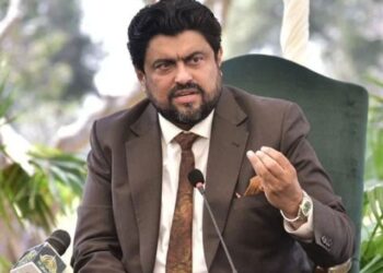Sindh Governor Kamran Tesori Vows to Personally Monitor Power Restoration in Karachi After Heavy Rains