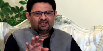 Government should focus on reducing electricity bill instead of constitutional amendment, Miftah Ismail