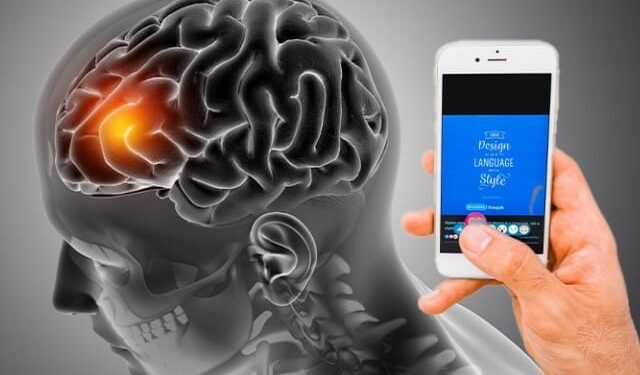 Mobile phone use linked to brain cancer, WHO