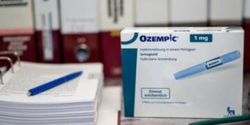 Does weight loss medication cause depression?