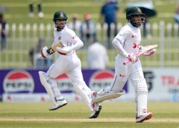 Second test; Bangladesh batting against Pakistan continues