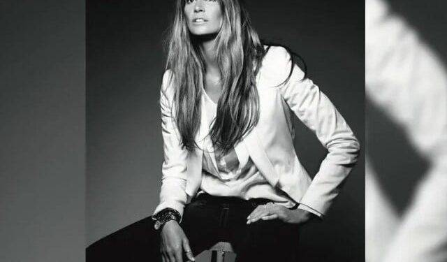 Australian Supermodel Reveals Cancer Cure Without Chemotherapy