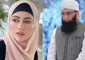 Seeing Junaid Jamshed praying for forgiveness, Sana Khan was impressed by her husband