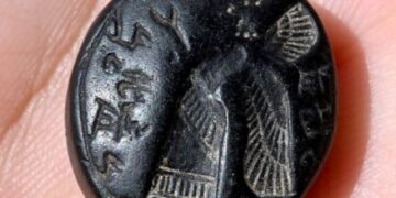 2700 year old stone seal discovered in Israel