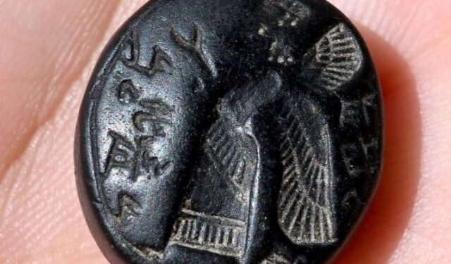 2700 year old stone seal discovered in Israel