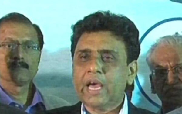 Khalid Maqbool Siddiqui gave the solution to the end of the quota system to the nation