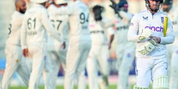 Pakistan and England teams will leave for Pindi from Multan tonight