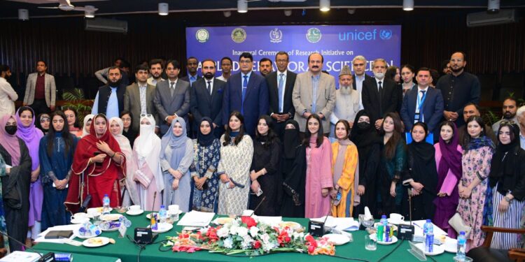 IIUI & UNICEF SIGN MOU FOR CHILD RIGHTS PROTECTION IN PAKISTAN