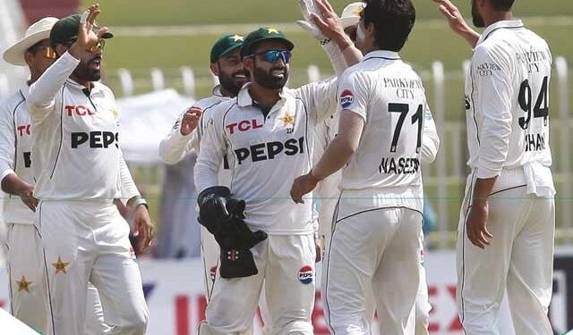 The Pakistani team will not prove to be a trinity for England