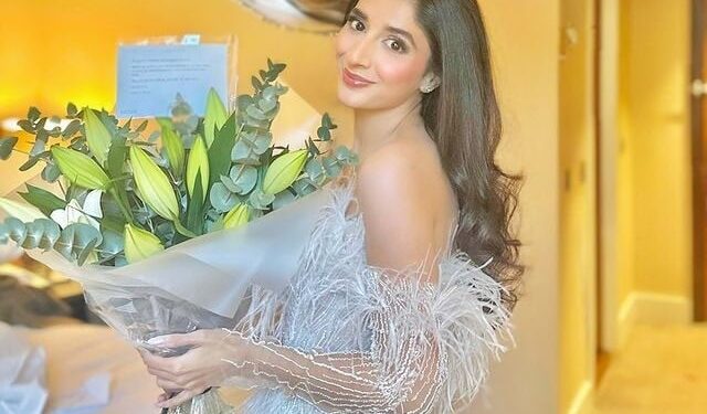 Mawra Hussain has crossed a milestone in the race of popularity