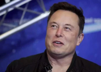 Success is not related to academic degree, Elon Musk