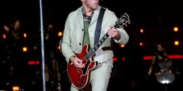 Singer Nick Jonas ran away from the stage during a concert