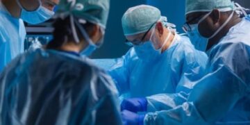 Women die more as a result of heart surgery, report