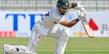 Second test; 3 wickets fell in Pakistan's second innings
