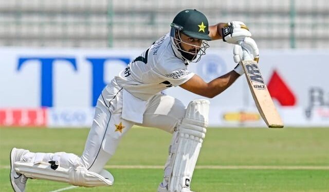 Second test; 3 wickets fell in Pakistan's second innings
