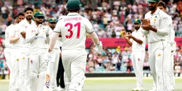 Retired Warner offered to return to Tests