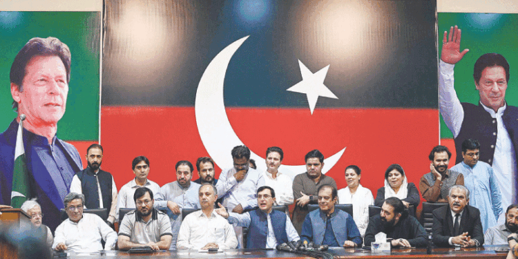 Imran Khan will give final approval to PTI's decision to be a part of Judges Appointment Commission