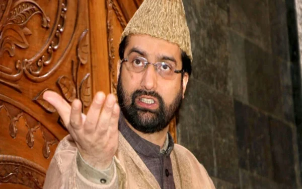 Mirwaiz's announcement to reconfigure the strategy for a sustainable solution to the Kashmir conflict