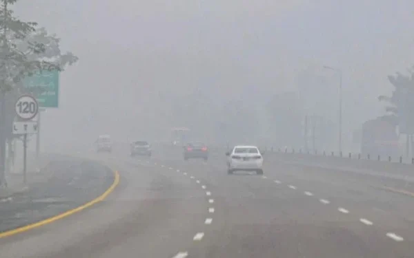 M2 Motorway closed from Islamabad to Lahore due to heavy fog