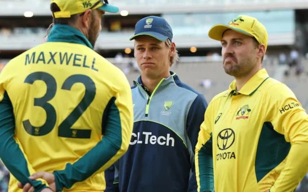 Former Australian cricketers took their team with bare hands after losing to Pakistan