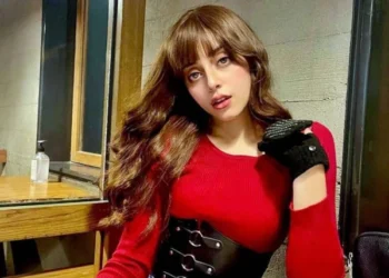 Alizeh Shah's bold video has created a stir on the internet