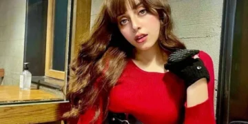 Alizeh Shah's bold video has created a stir on the internet