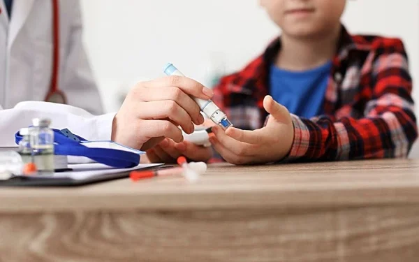 Actions by which parents can protect their children from diabetes