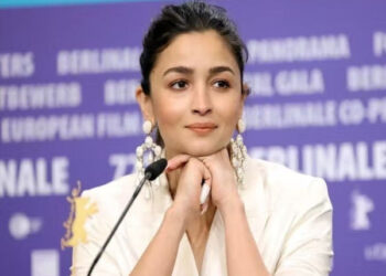 Alia Bhatt will be seen in another big pan-India film after 'RRR' Alia Bhatt will be seen in another big pan-India film after 'RRR'