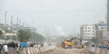 After Lahore, Karachi's air quality is considered extremely unhealthy, fifth among the most polluted cities in the world