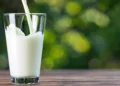 Is milk spoiled or not? Check with your smartphone now
