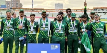 How is blind cricket played?