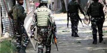 Indian Army Tortures 5 Kashmiris in Illegal Detention