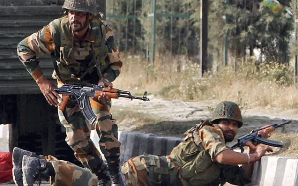 Attack on Indian Army in Occupied Kashmir; One officer was killed and 3 officers were injured