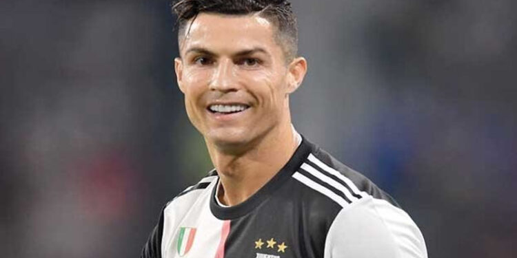 Ronaldo's YouTube channel's first guest, fans surprised when the name was revealed