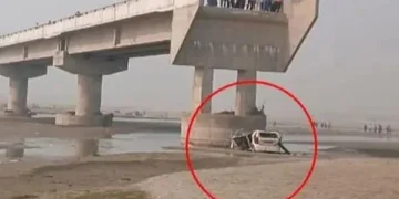 Car traveling on Google Maps route plunges into river from under-construction bridge, 3 killed