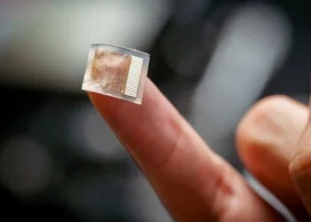 Continuous blood pressure measurement strip