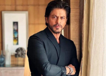 Shah Rukh Khan reveals: He cried in the bathroom many times over failures