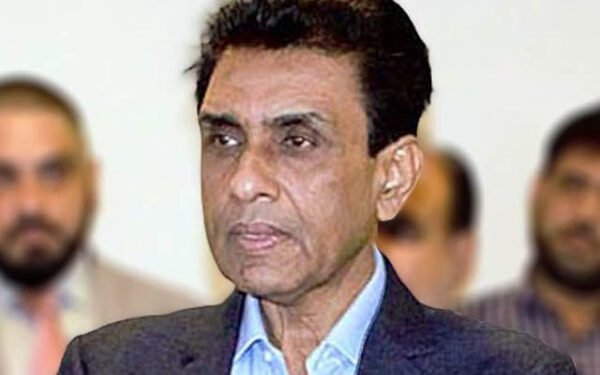 PTI should think of Pakistan before its politics, Khalid Maqbool